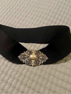 Vintage Black Wide Elastic Belt with Gold Filigree Pearl Buckle